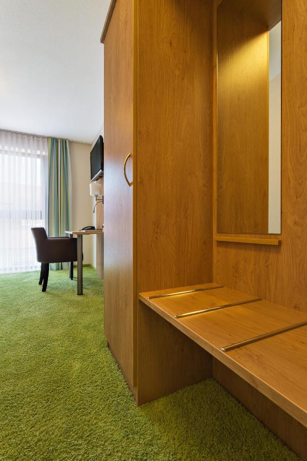 Hotel Sixt Rohr in Niederbayern Екстериор снимка