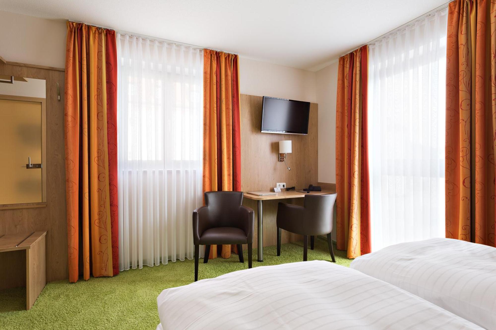 Hotel Sixt Rohr in Niederbayern Екстериор снимка