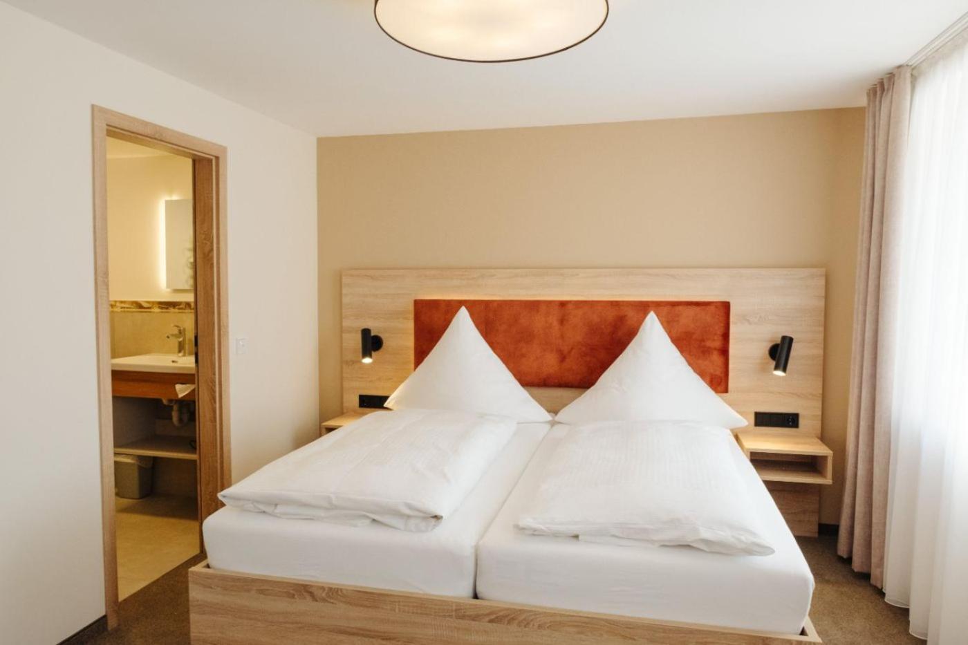 Hotel Sixt Rohr in Niederbayern Екстериор снимка