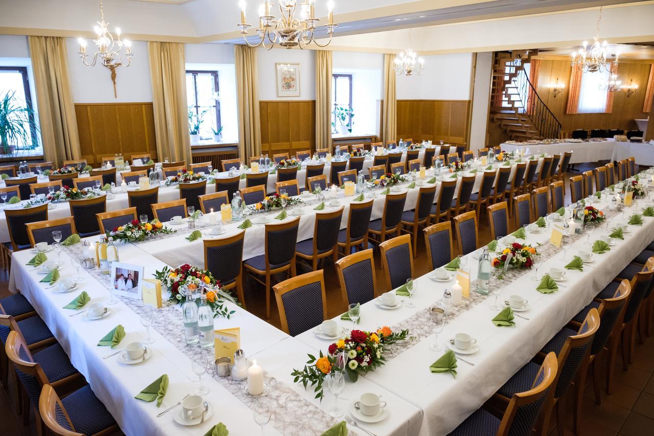Hotel Sixt Rohr in Niederbayern Екстериор снимка