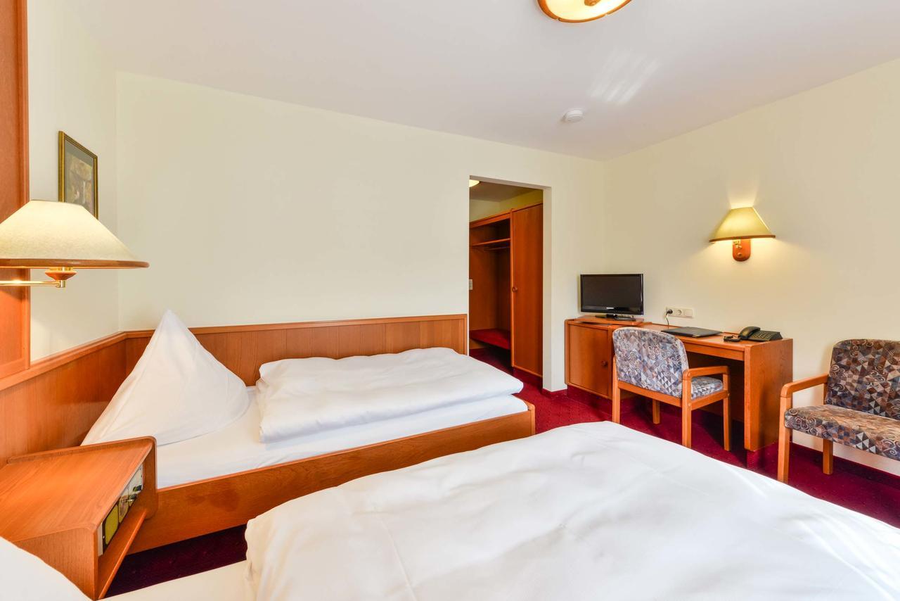 Hotel Sixt Rohr in Niederbayern Екстериор снимка