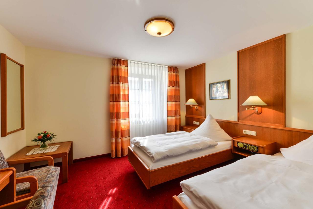 Hotel Sixt Rohr in Niederbayern Екстериор снимка