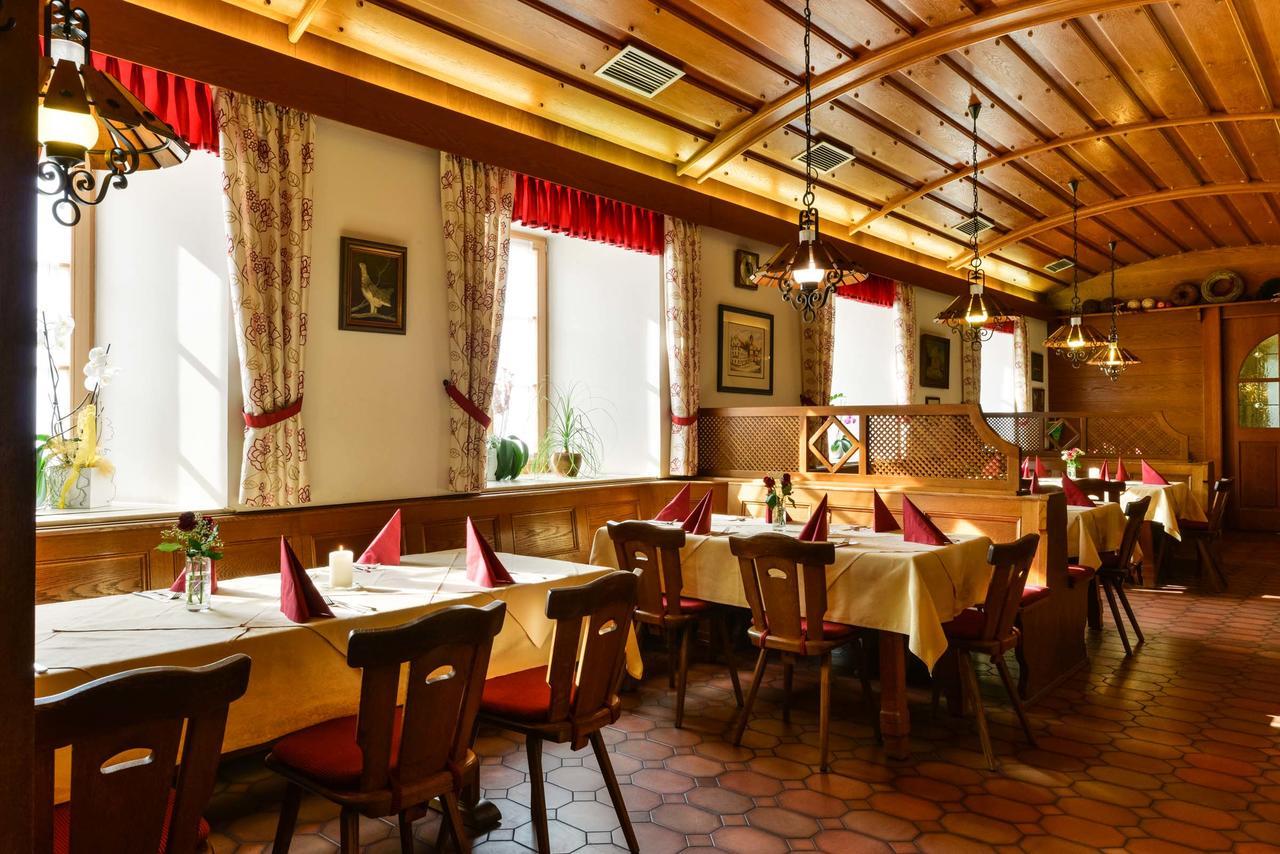 Hotel Sixt Rohr in Niederbayern Екстериор снимка