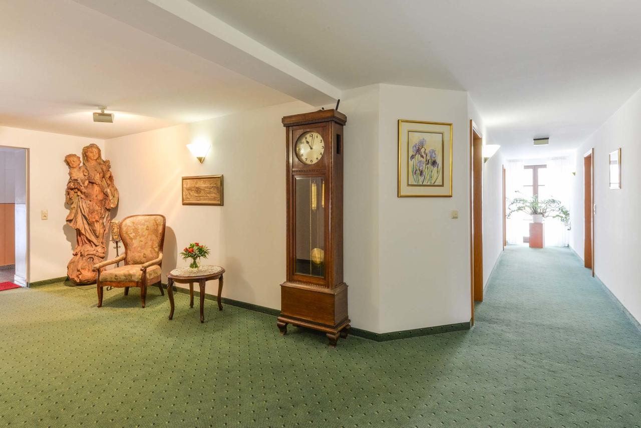 Hotel Sixt Rohr in Niederbayern Екстериор снимка