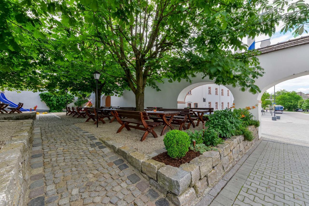 Hotel Sixt Rohr in Niederbayern Екстериор снимка